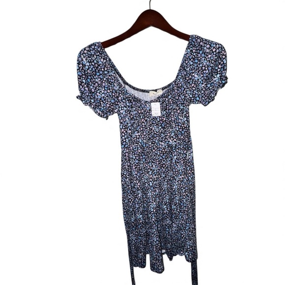 mint&coco Dresses & Skirts - NWT Mint & Coco Floral Mini Dress – Size S 🌸